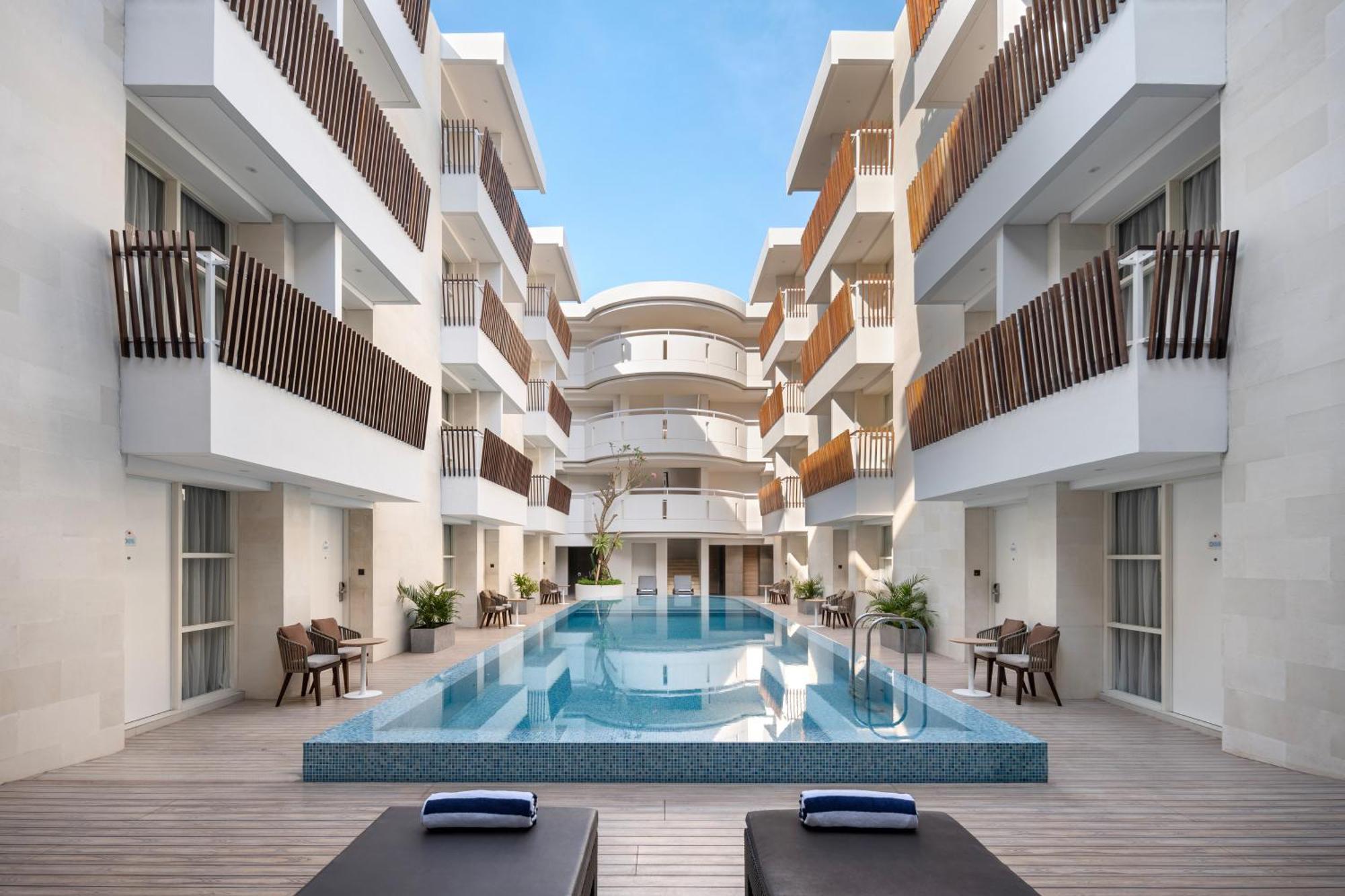 Holiday Inn Express Bali Sunset Road By Ihg Kuta Lombok Eksteriør bilde