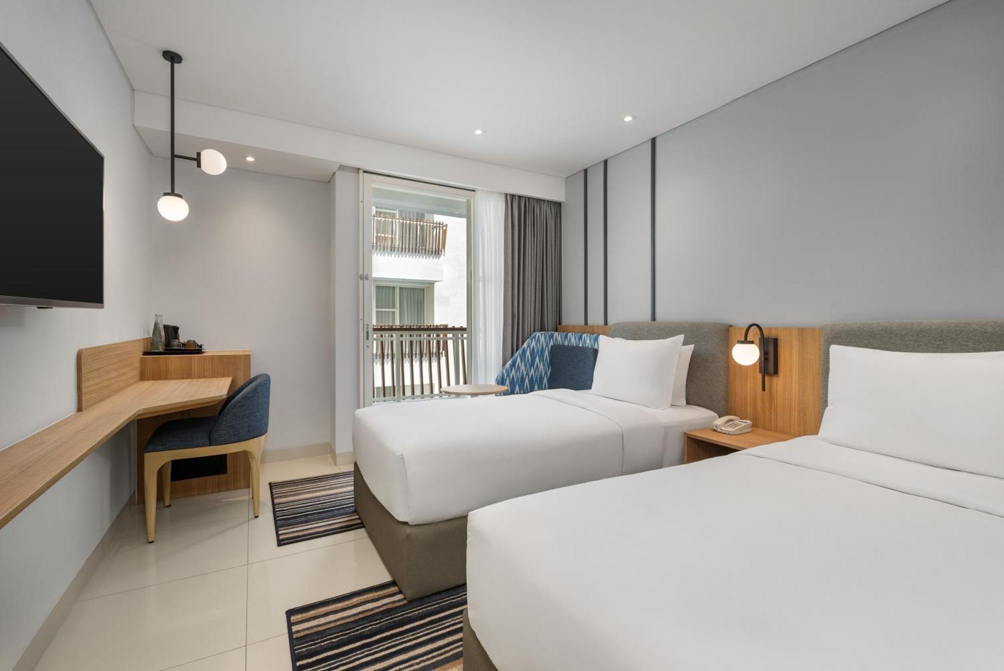 Holiday Inn Express Bali Sunset Road By Ihg Kuta Lombok Eksteriør bilde