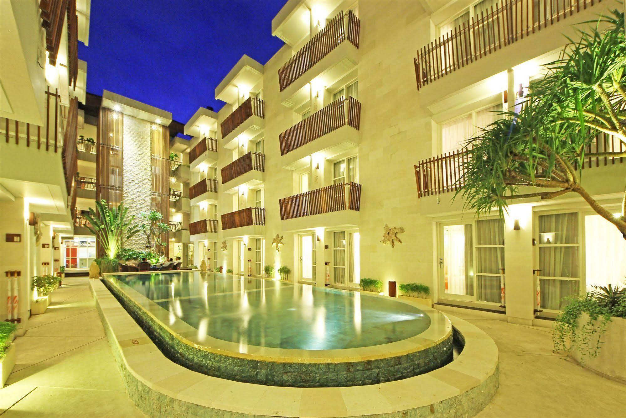 Holiday Inn Express Bali Sunset Road By Ihg Kuta Lombok Eksteriør bilde