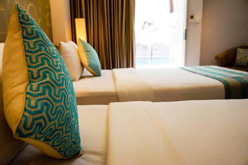 Holiday Inn Express Bali Sunset Road By Ihg Kuta Lombok Eksteriør bilde