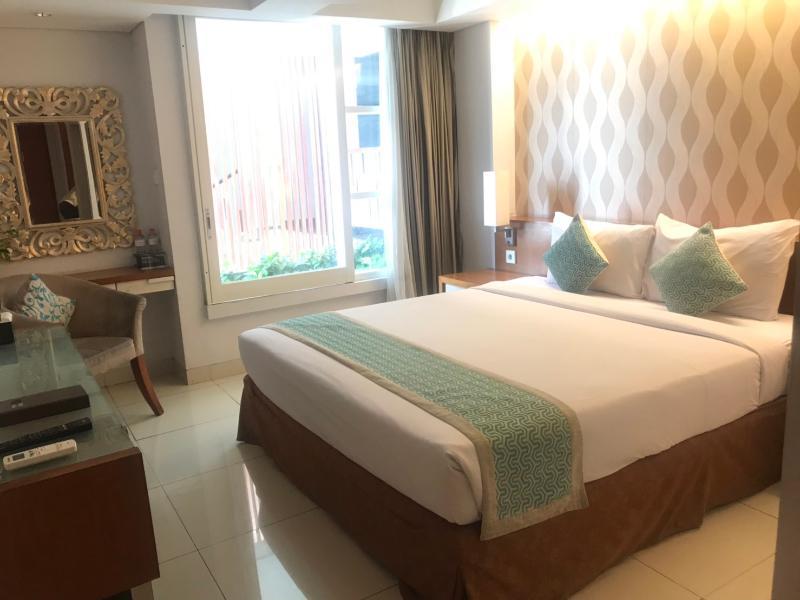 Holiday Inn Express Bali Sunset Road By Ihg Kuta Lombok Eksteriør bilde